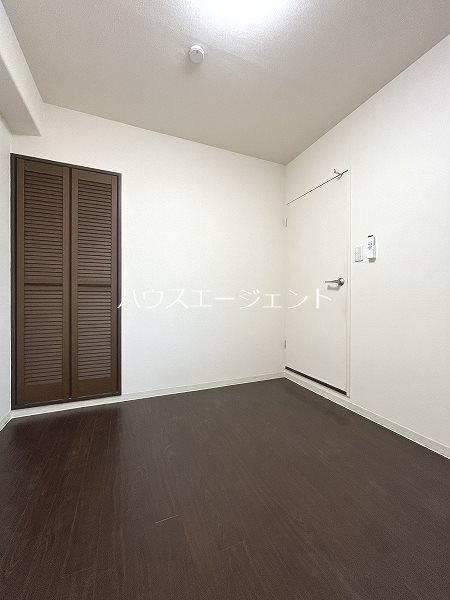 その他部屋・スペース　洋室です※参考画像