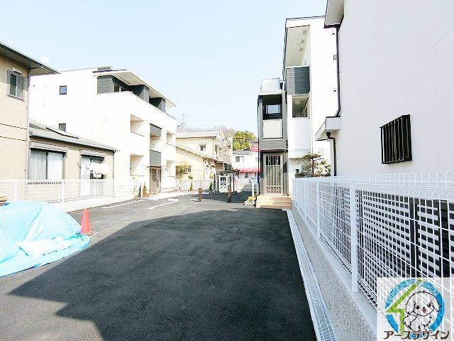 駐車場　※パース写真