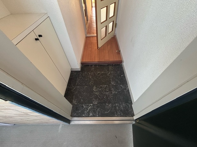 玄関　※同施工会社のイメージ写真※