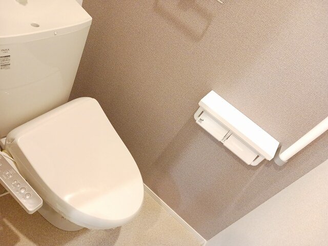 トイレ　清潔感のあるトイレです