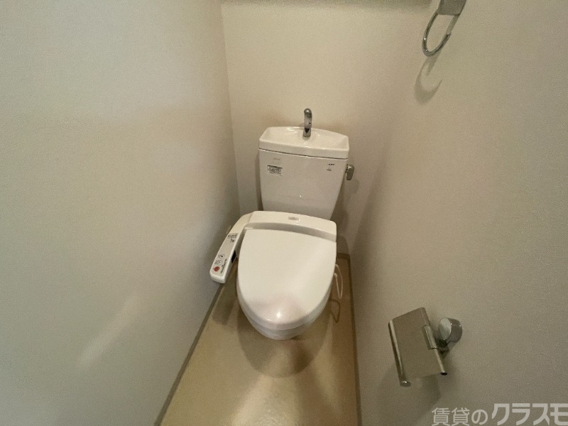 トイレ　冬場も安心の温水洗浄便座！
