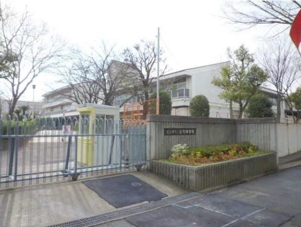 中学校　富田林市立藤陽中学校（中学校）まで906m