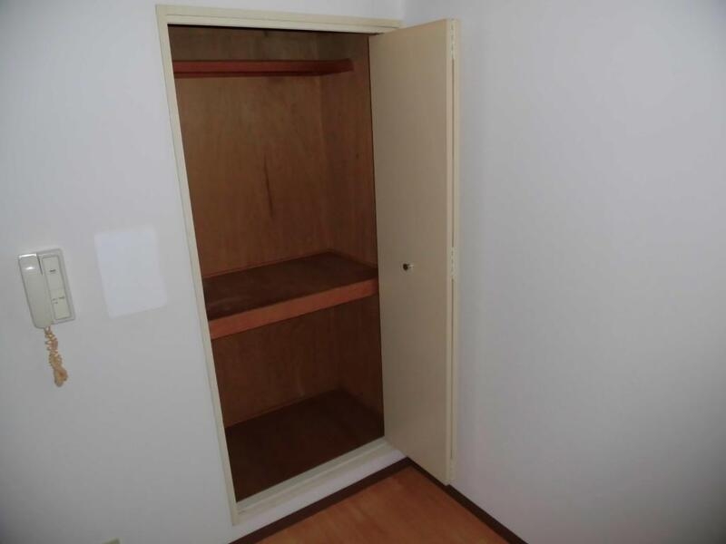 収納　奥行きもしっかりあるクローゼット
