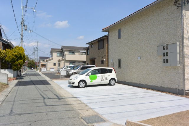 駐車場　駐車場