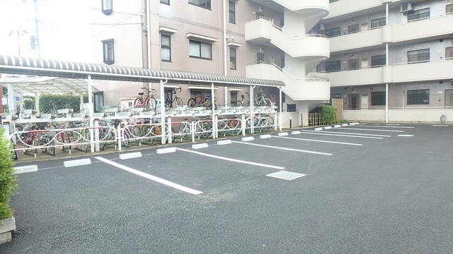 駐車場　★敷地内駐車場★（空き確認・使用料等詳細はご確認下さい）