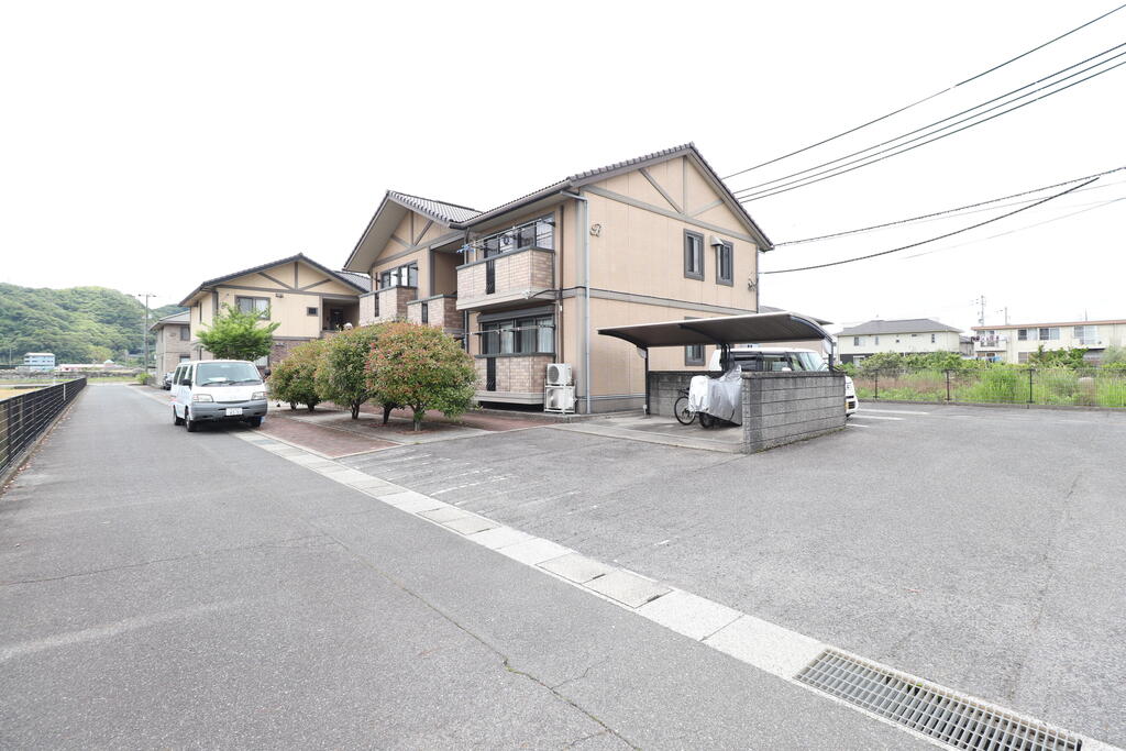 建物外観　中島の2LDK♪