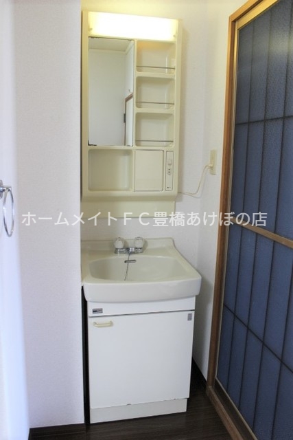 洗面設備　同型別部屋写真