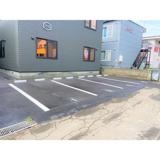 駐車場　駐車場