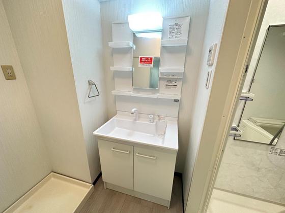 洗面設備　※別部屋の写真です