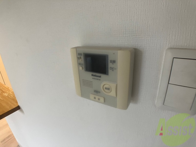 その他設備　ＴＶモニター付インターホンです。来客者の顔が見えるので安心！