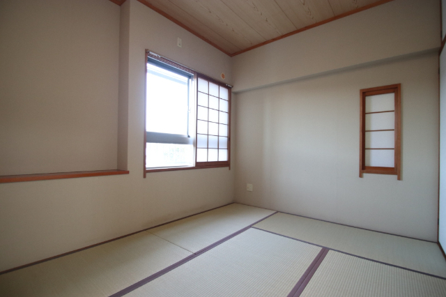 その他　写真は以前リフォームした部屋です。