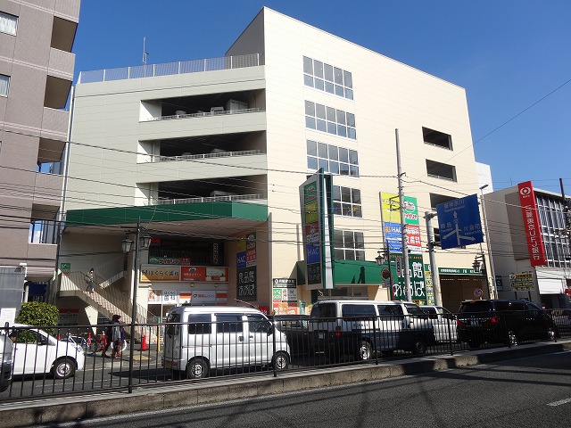 スーパー　食品館あおば六角橋店（スーパー）まで585m