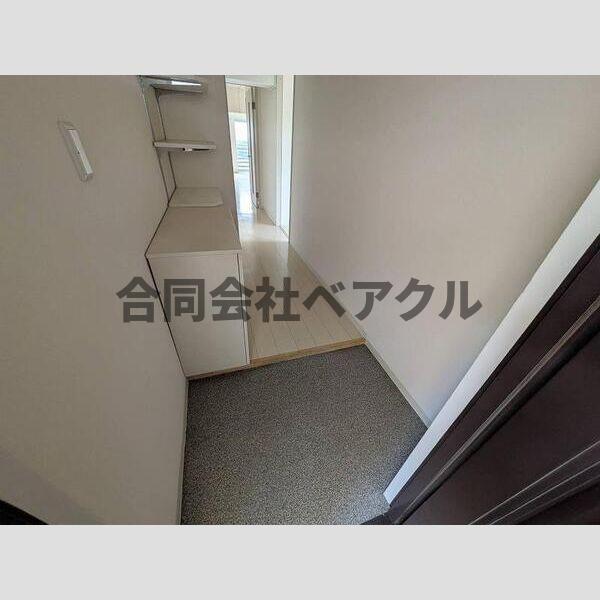 セキュリティ　収納もある玄関です