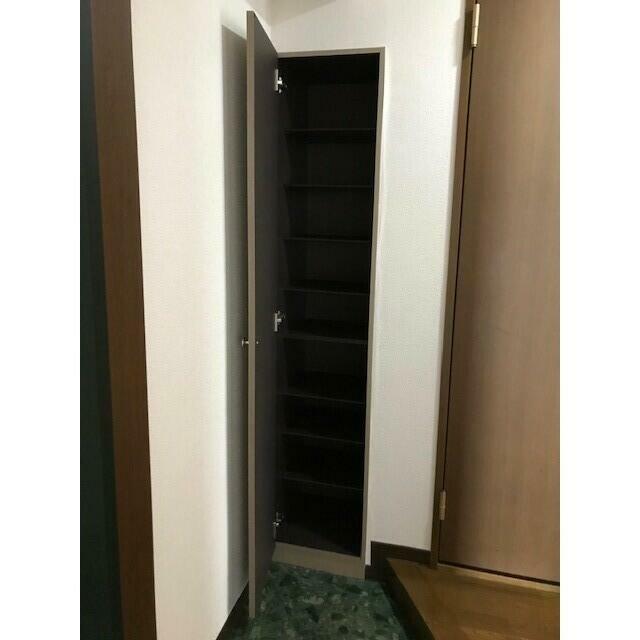 玄関　シューズボックス