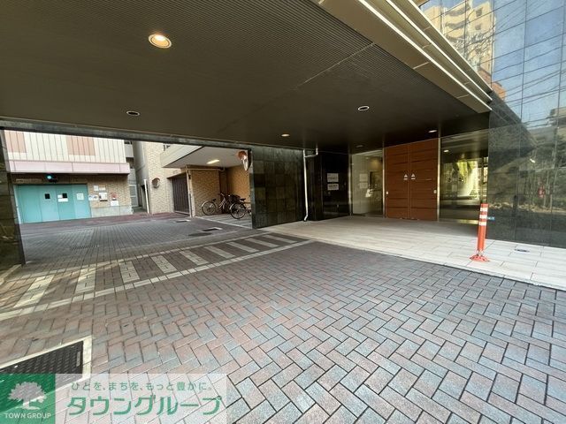 エントランス　エントランス