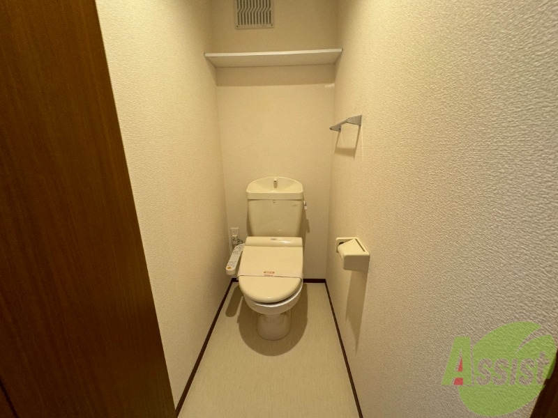 トイレ　トイレはウォシュレット機能付き。シャワートイレは日本の宝。