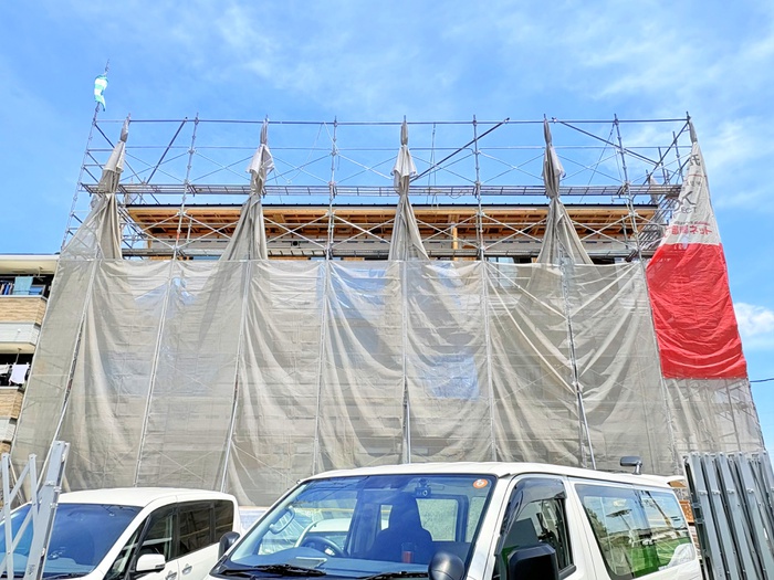 建物外観　建築中