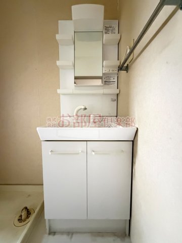 洗面設備　コンパクトで使いやすい洗面所