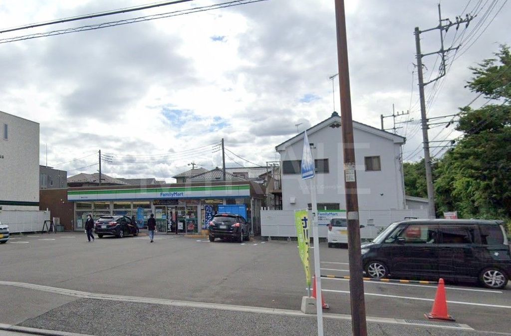 コンビニ　ファミリーマート橋本五丁目店（コンビニ）まで390m