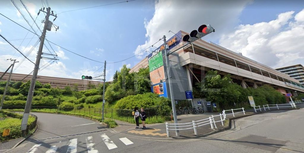 ホームセンター　MrMax町田多摩境店（ホームセンター）まで1100m