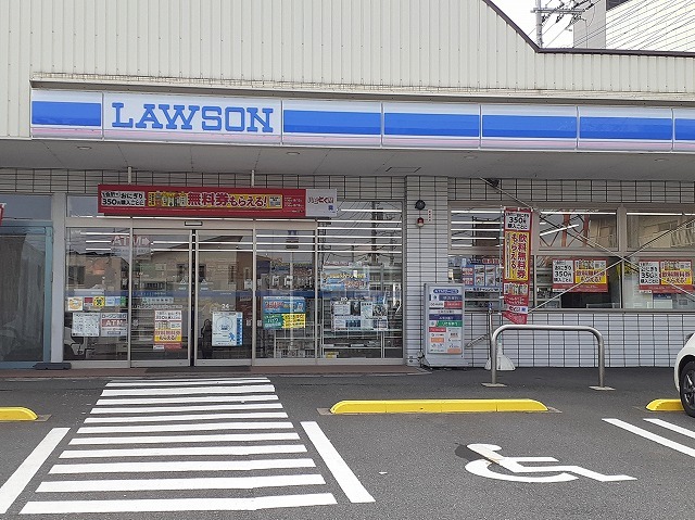 コンビニ　ローソン（コンビニ）まで404m