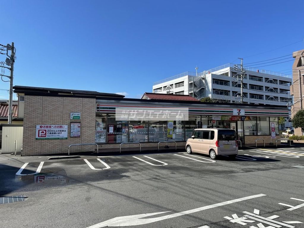 コンビニ　セブンイレブン飯能駅北口店（コンビニ）まで180m