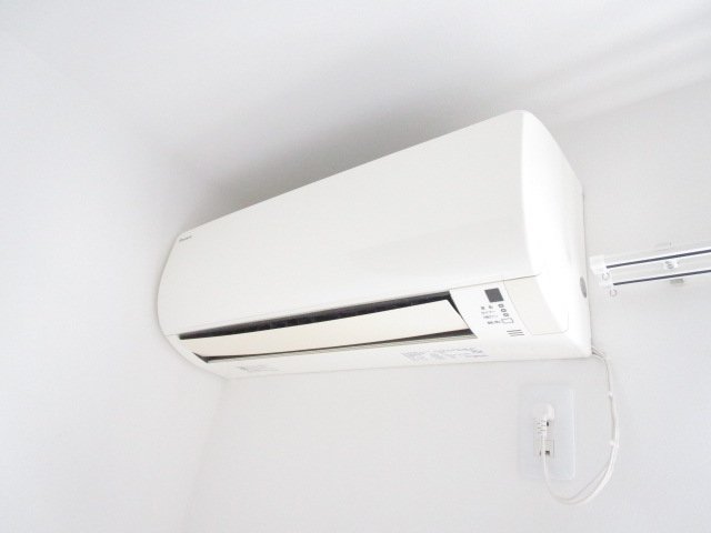 その他設備　エアコン１基