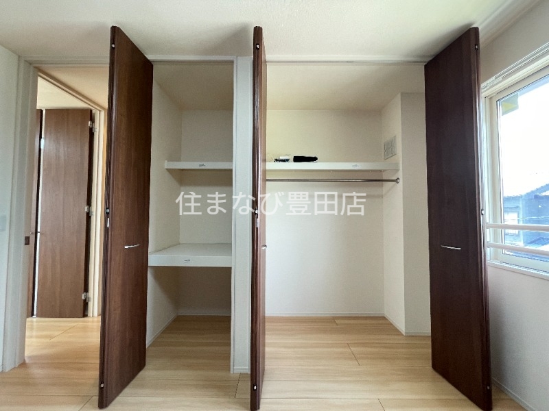 収納　改装前（清掃前）