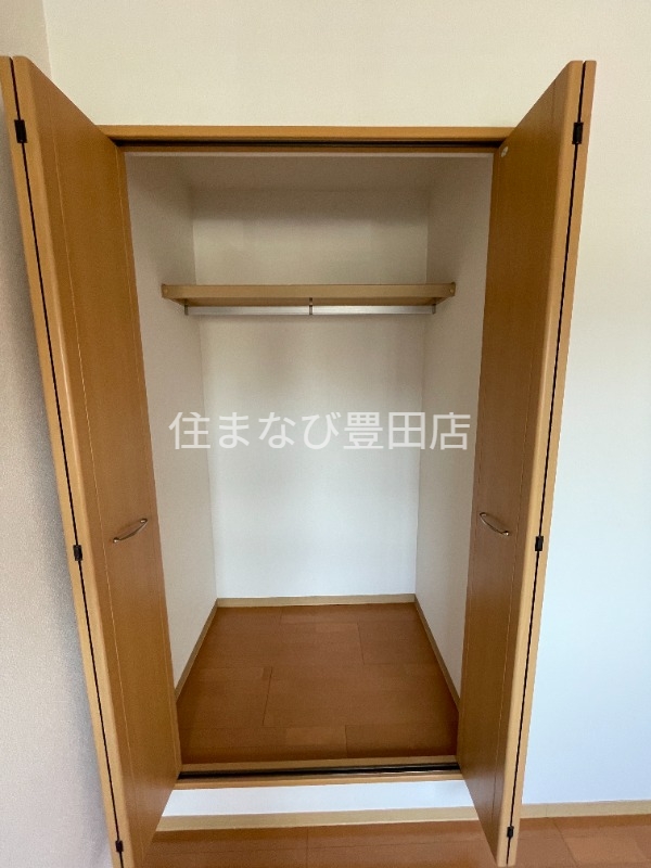 収納　別室同型写真