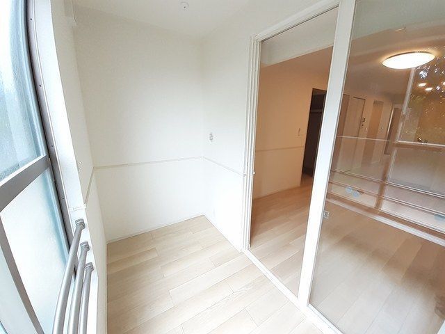 バルコニー　同じ施工会社の別物件となります（現状を優先します）