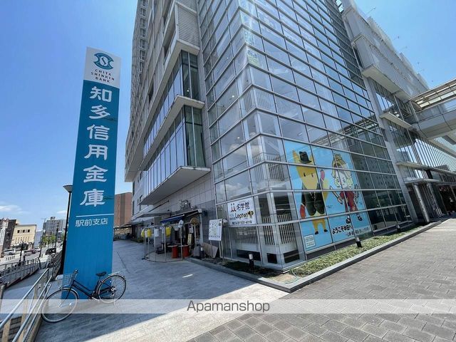 銀行　知多信用金庫駅前支店（銀行）まで500m