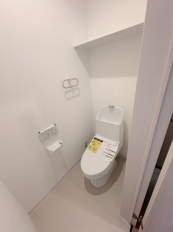トイレ　建築中の為写真はイメージ写真です
