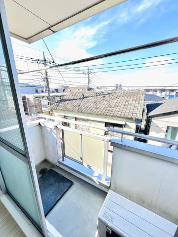 バルコニー　★洗濯物がよく乾く、風通し良好のバルコニーです。★