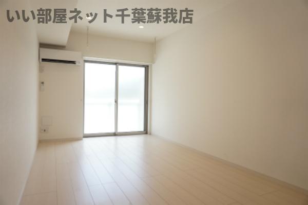 その他部屋・スペース　ゆったり過ごせる居間です