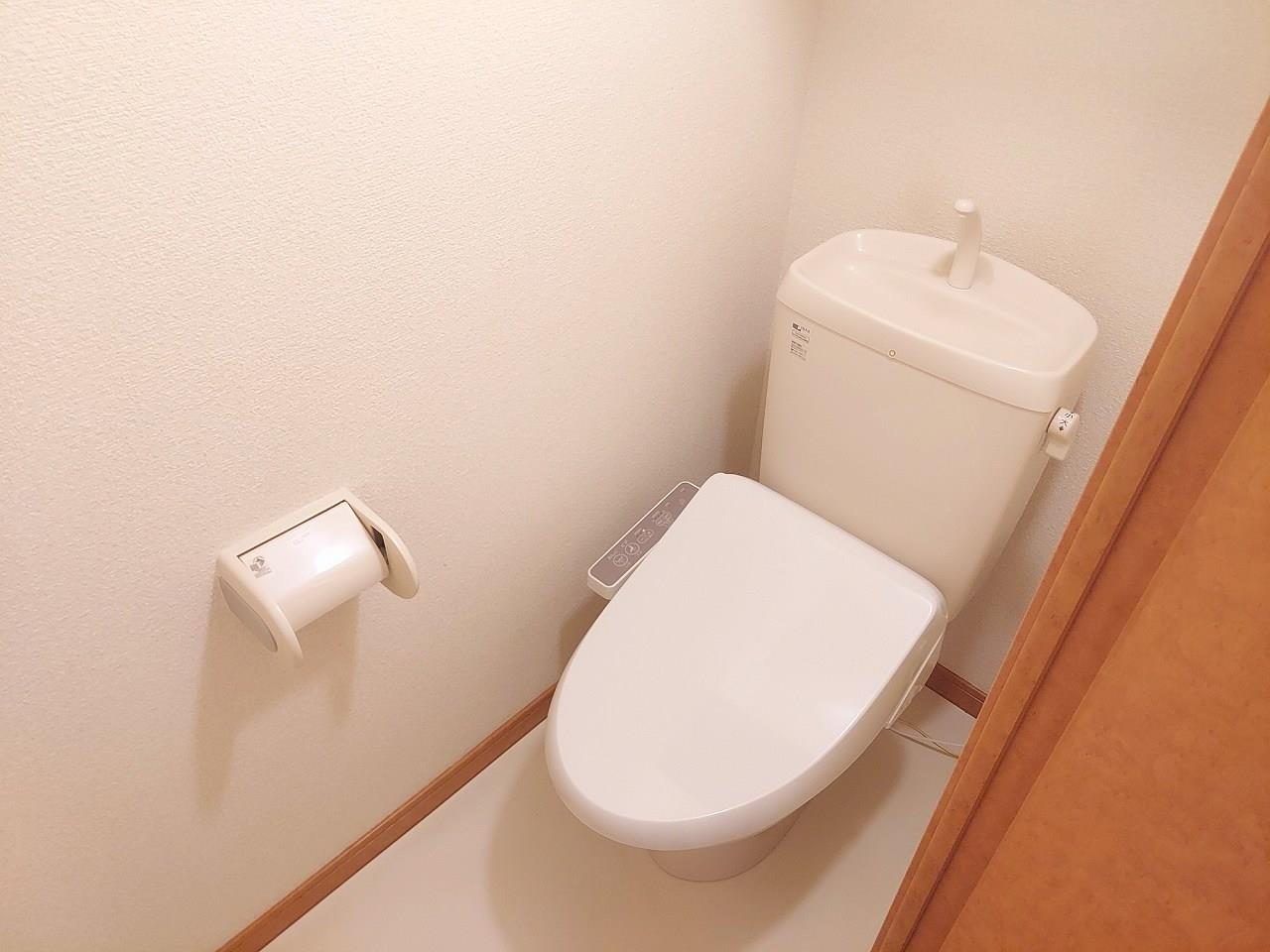 山陽電鉄本線 手柄駅 徒歩11分 3階建 築24年のトイレ写真