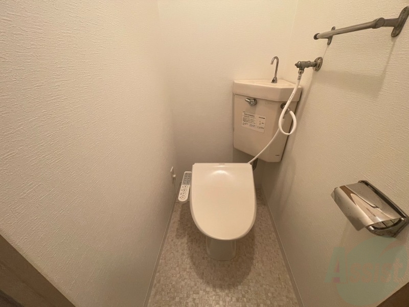 トイレ　こちらはトイレです。清潔感があり、安心して使用できます。