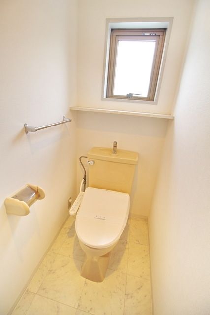 トイレ　別部屋参考写真