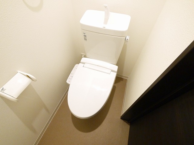 トイレ　落ち着いたトイレです