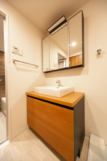 洗面設備　※写真は同タイプ住戸です。