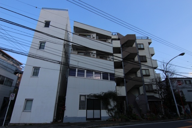 建物外観　礼金無しで初期費用抑えられます♪