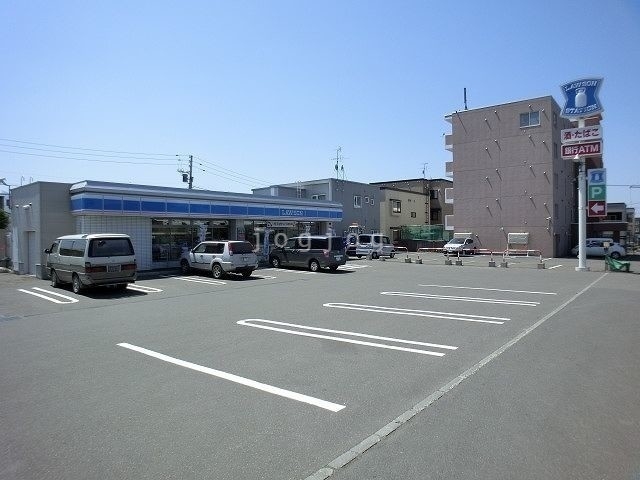 コンビニ　ローソン 札幌前田１３条店（コンビニ）まで1303m