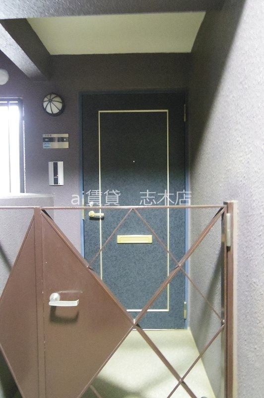 エントランス　※別号室写真
