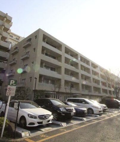 駐車場　駐車場完備です