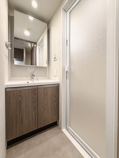 洗面設備　※写真は同タイプ住戸です。