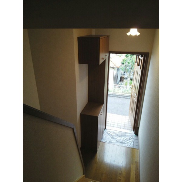 玄関　類似のお部屋です。