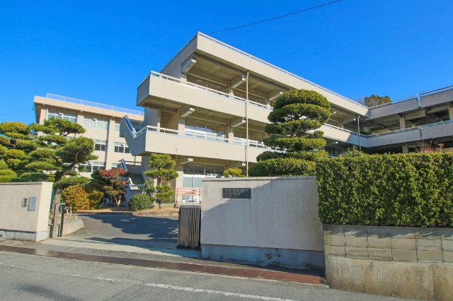 中学校　岡山市立上道中学校（中学校）まで3690m