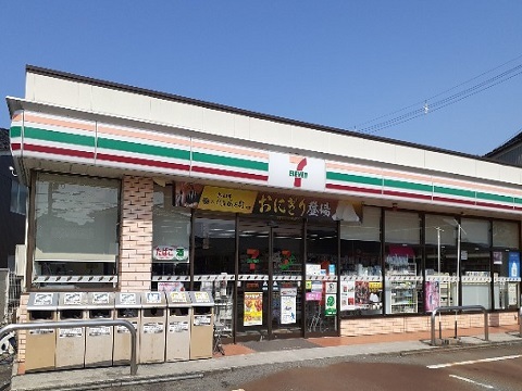 コンビニ　セブンイレブン富山水橋辻ヶ堂店（コンビニ）まで400m
