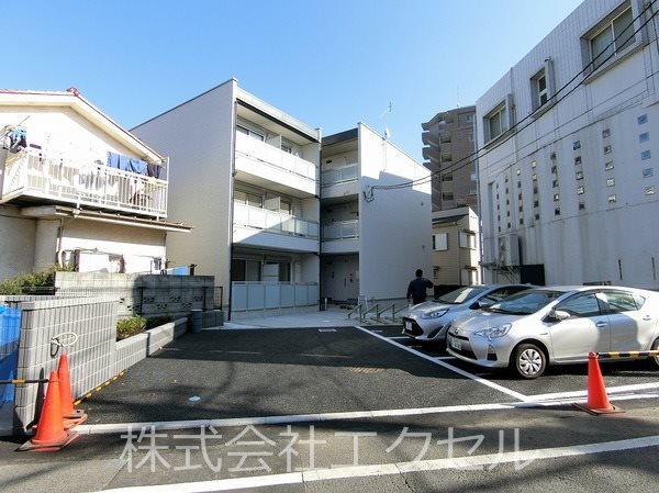駐車場　敷地内駐車場