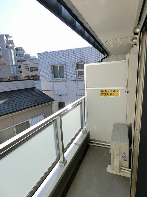 バルコニー　南東向きの明るいお部屋です。