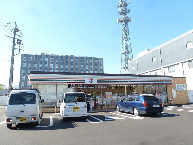 コンビニ　セブンイレブン 長野とんとん通り店（コンビニ）まで353m